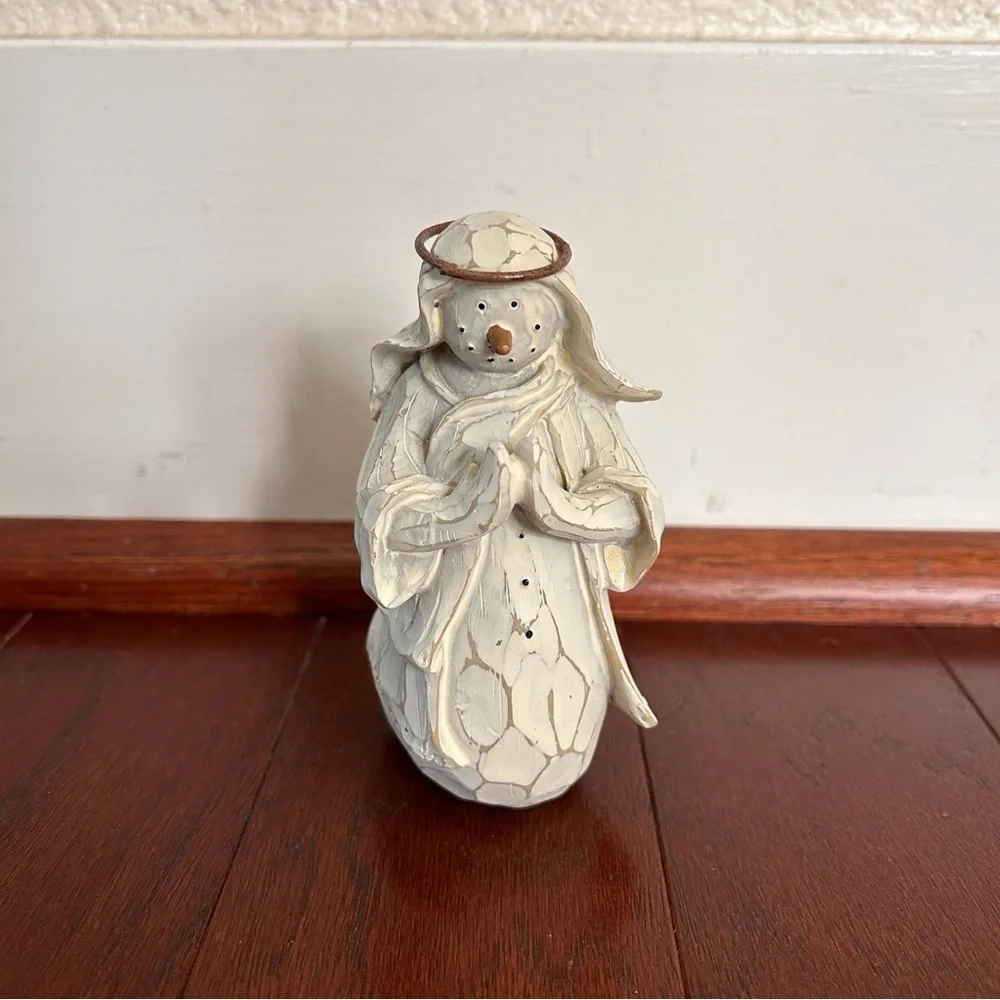 Flurryville Living Quarters Snow Family Nativity Creche, Christmas